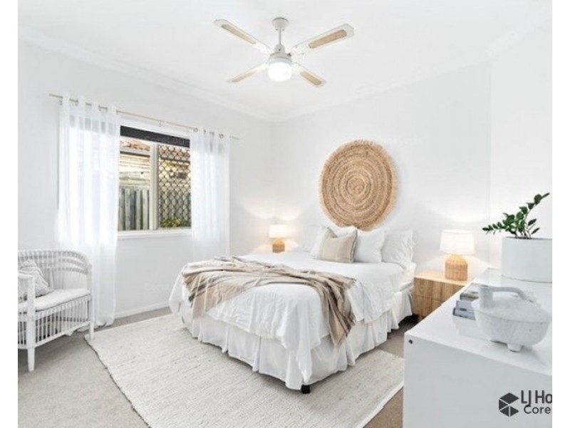 53 Tussock Crescent, Elanora QLD 4221