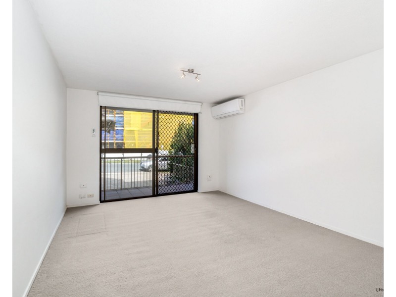 2/1374 Gold Coast Highway, Palm Beach QLD 4221