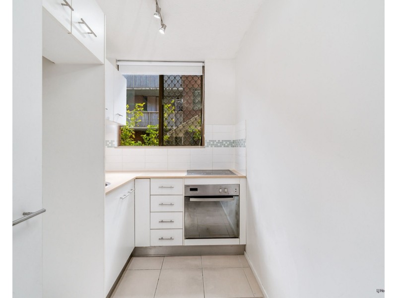 2/1374 Gold Coast Highway, Palm Beach QLD 4221