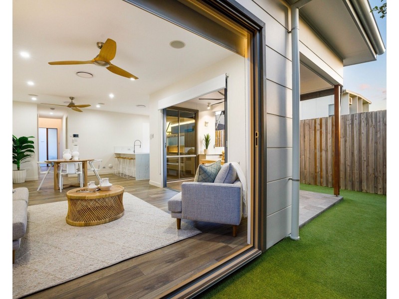 2/3 Second Avenue, Palm Beach QLD 4221