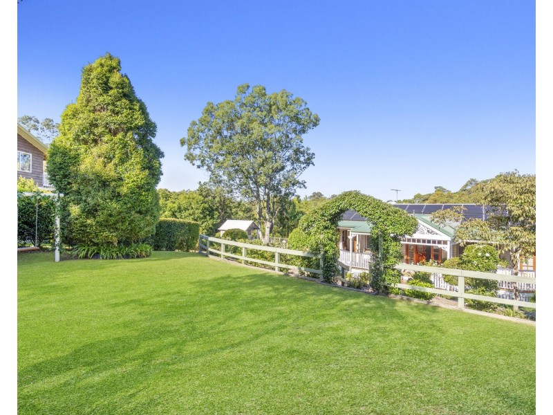 10 Tolima Drive, Tamborine Mountain QLD 4272