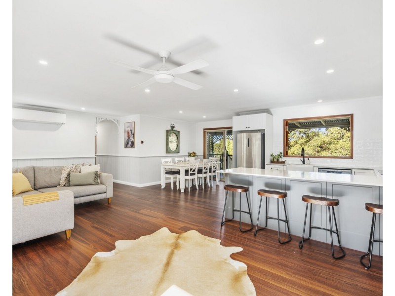 10 Tolima Drive, Tamborine Mountain QLD 4272
