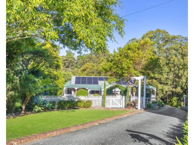 10 Tolima Drive, Tamborine Mountain QLD 4272