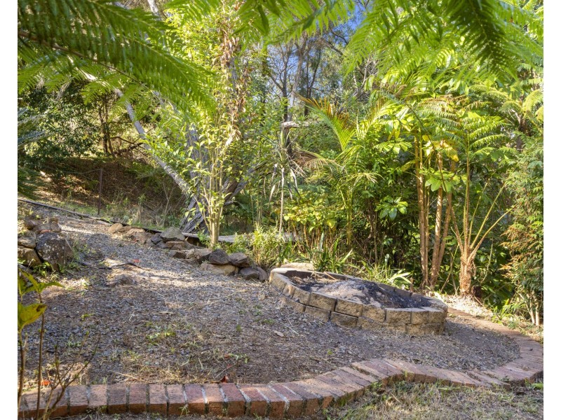 10 Tolima Drive, Tamborine Mountain QLD 4272