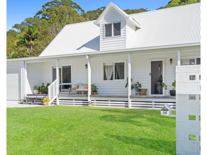 25 Taperell Drive, Tugun QLD 4224