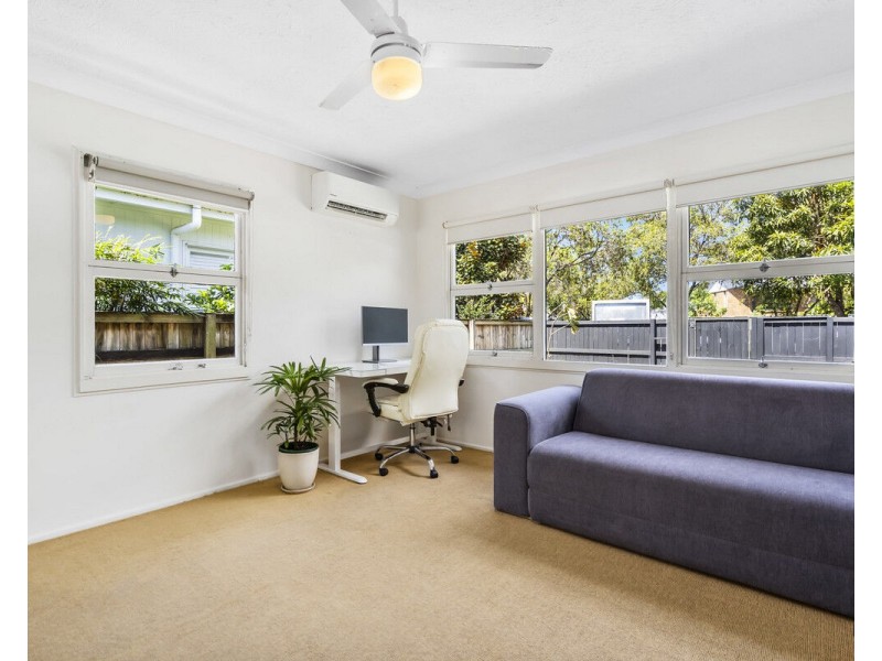 17 Binya Avenue, Coolangatta QLD 4225