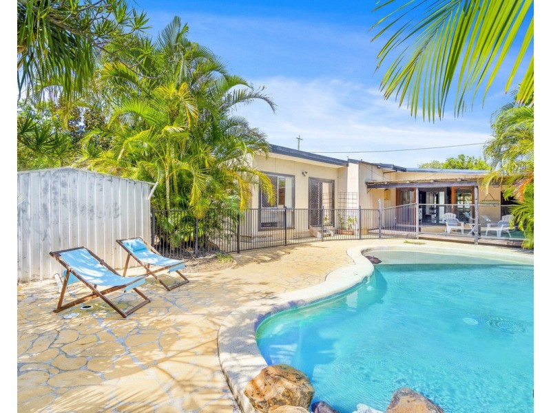 17 Binya Avenue, Coolangatta QLD 4225