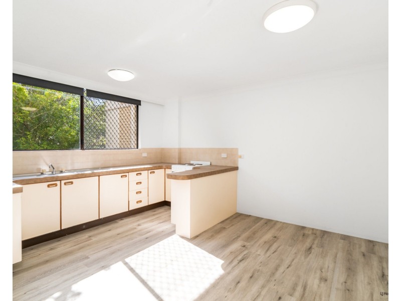 3/8 Mawarra Street, Palm Beach QLD 4221