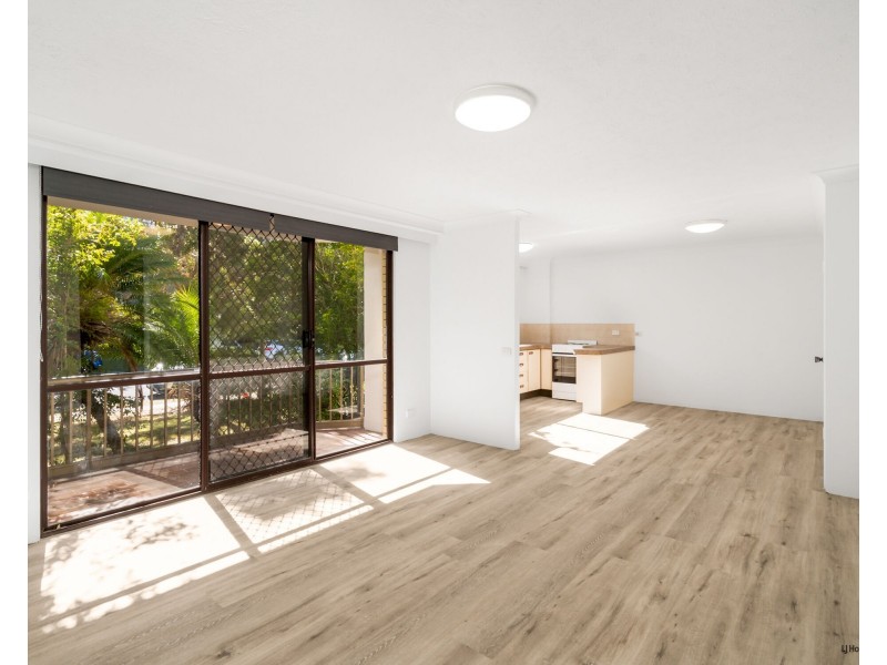 3/8 Mawarra Street, Palm Beach QLD 4221