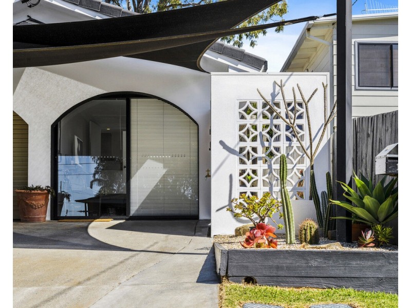 1/18 San Michele Street, Tugun QLD 4224