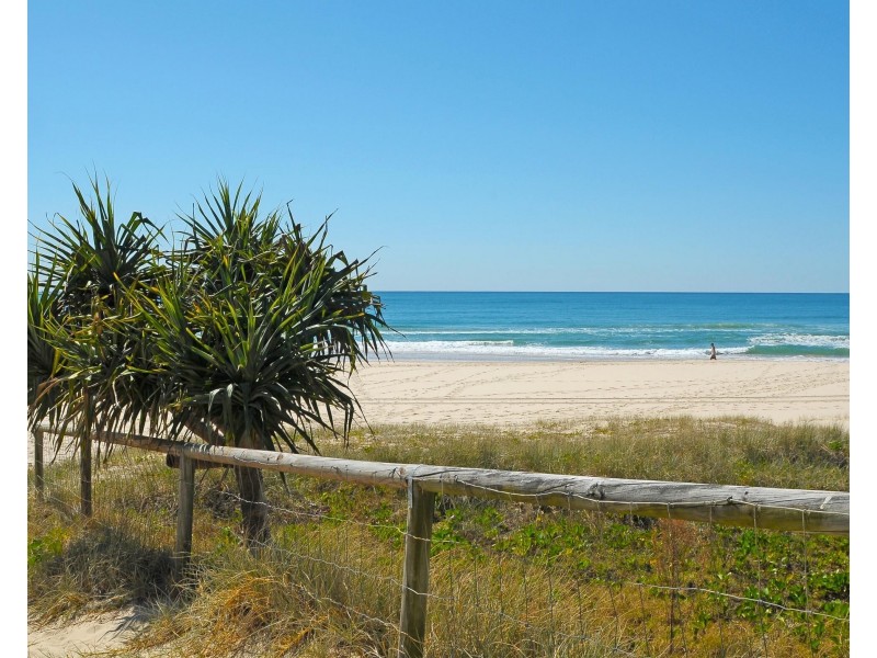 2/10 Jodie Street, Tugun QLD 4224