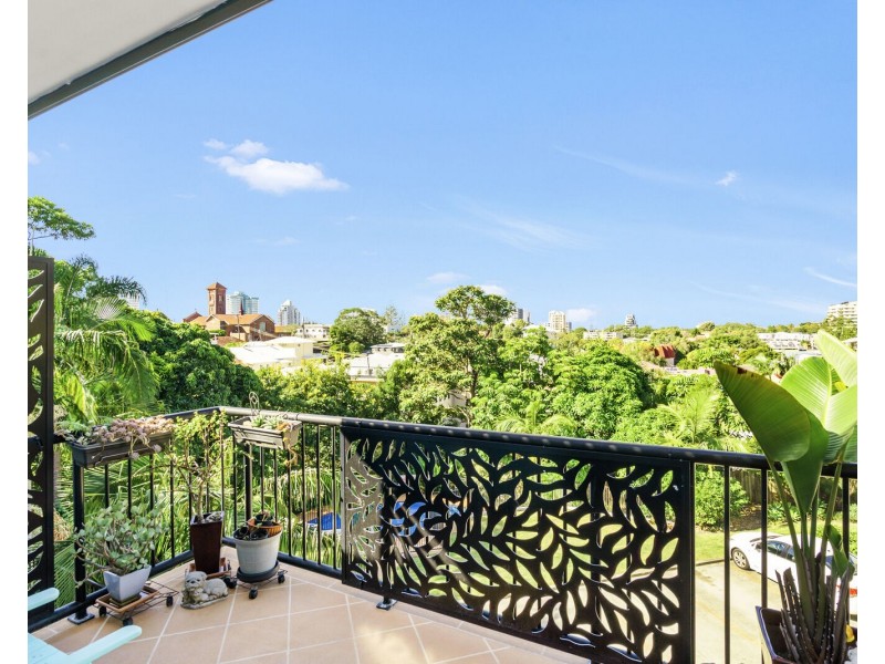 11/62 Garrick Street, Coolangatta QLD 4225