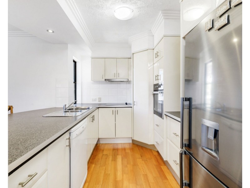 11/62 Garrick Street, Coolangatta QLD 4225