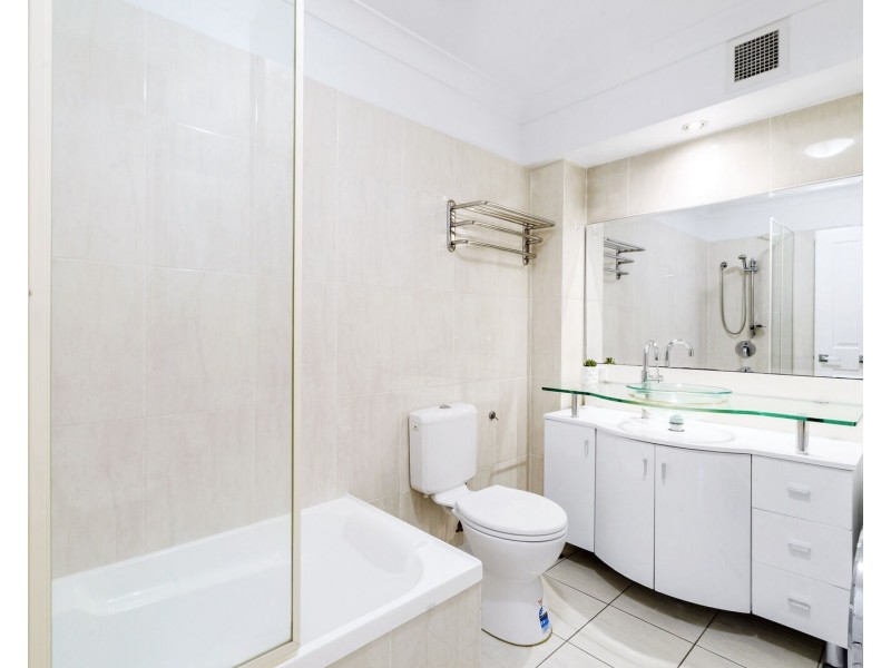 11/62 Garrick Street, Coolangatta QLD 4225