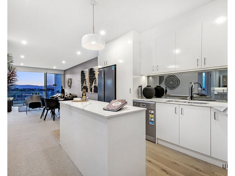 301/51 Peerless Avenue, Mermaid Beach QLD 4218