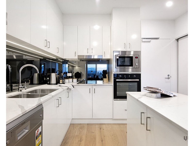 301/51 Peerless Avenue, Mermaid Beach QLD 4218