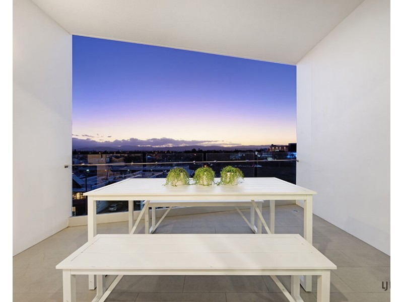 301/51 Peerless Avenue, Mermaid Beach QLD 4218