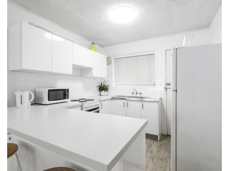 1/5 Douglas Street, Coolangatta QLD 4225