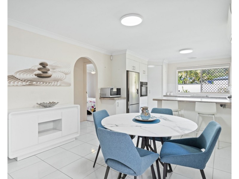 11 Balsa Street, Elanora QLD 4221