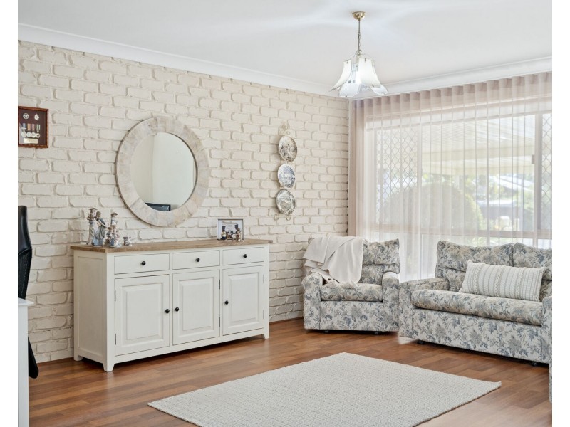 11 Balsa Street, Elanora QLD 4221