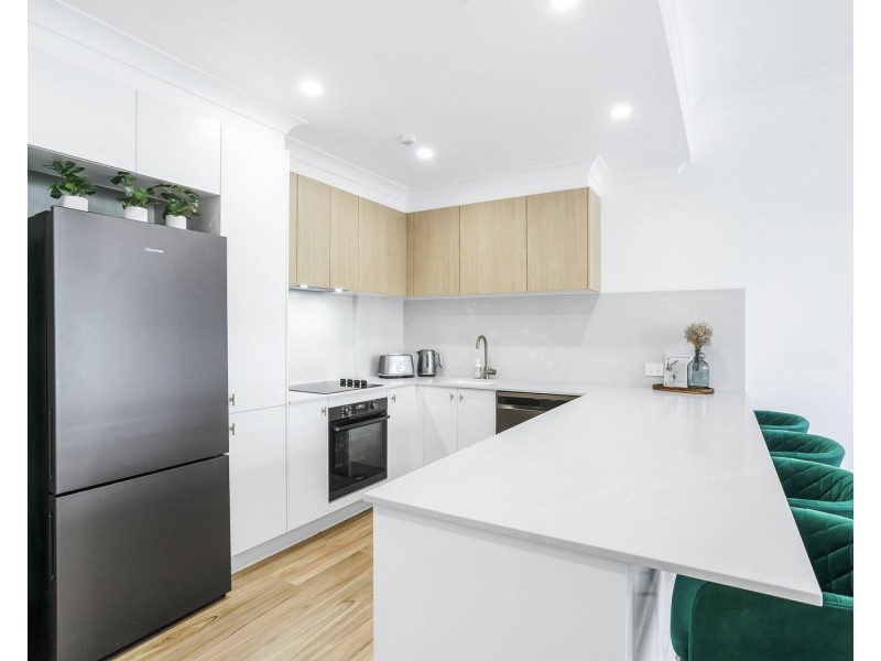 33/14 Jefferson Lane, Palm Beach QLD 4221