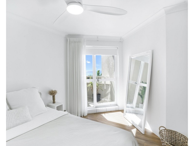 33/14 Jefferson Lane, Palm Beach QLD 4221