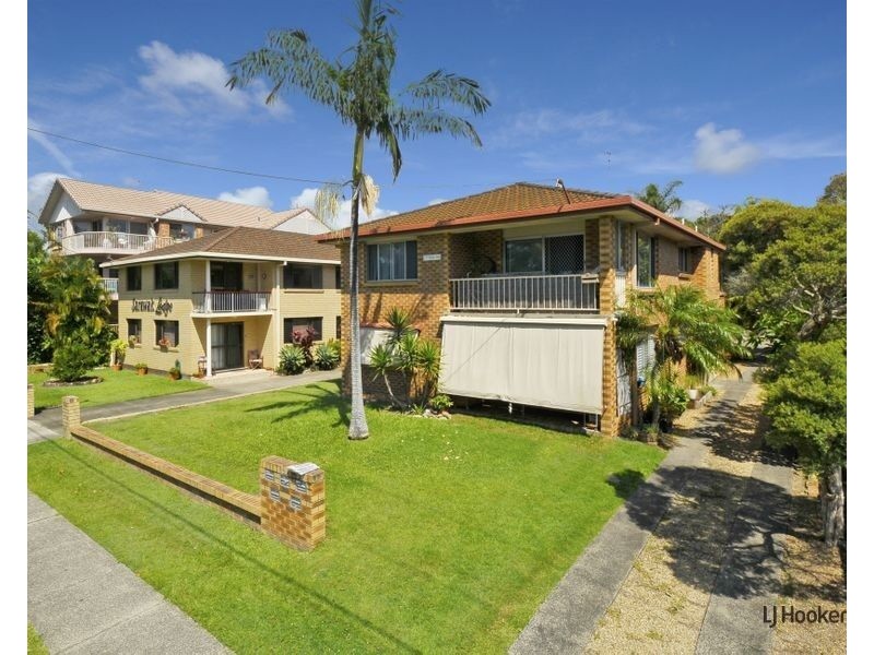 1/80 Sarawak Avenue, Palm Beach QLD 4221