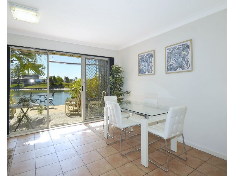7/2-10 Coolgardie Street, Elanora QLD 4221