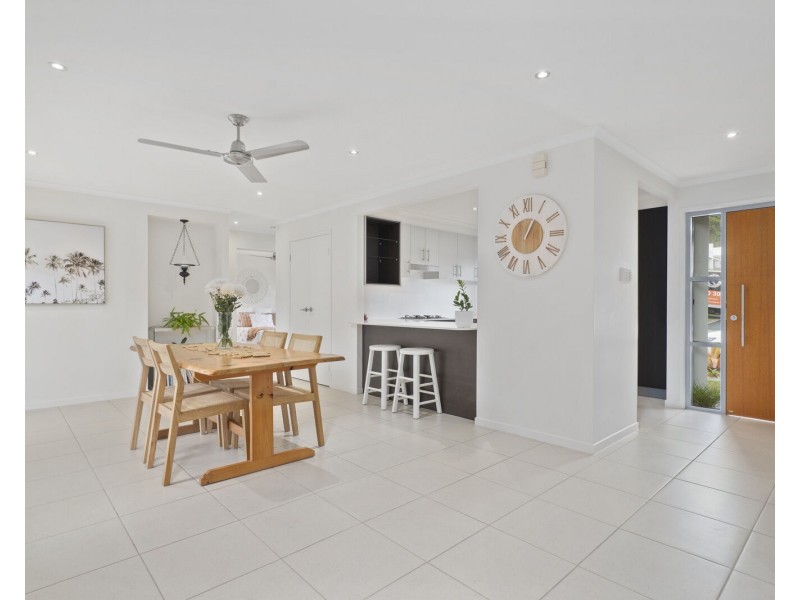 5/2 Border Drive North, Currumbin Waters QLD 4223