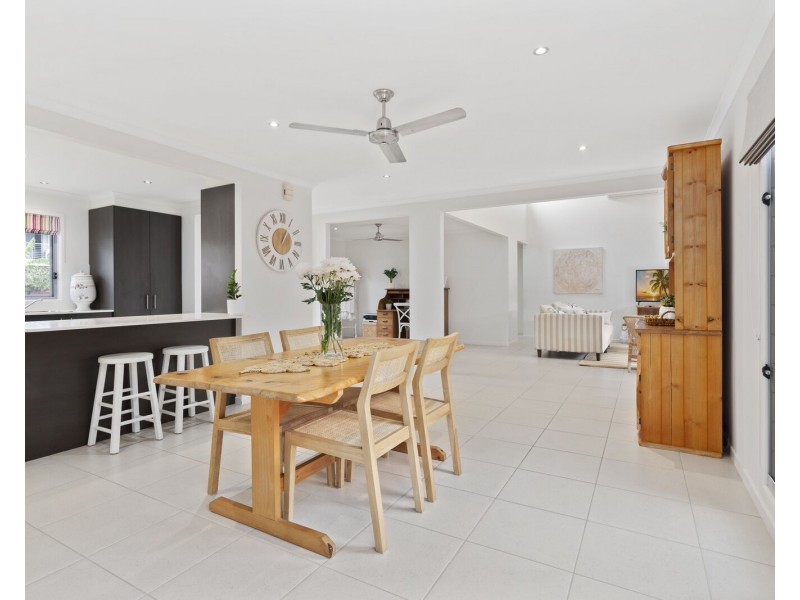 5/2 Border Drive North, Currumbin Waters QLD 4223