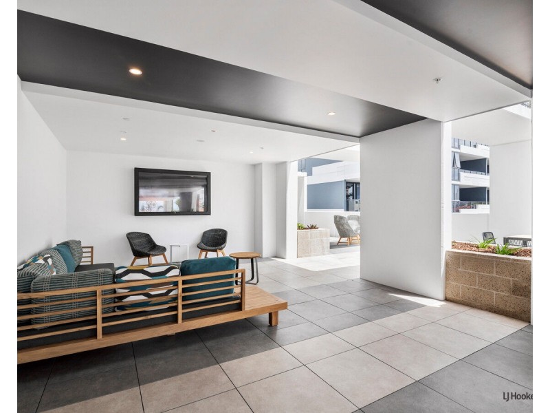 34/31 Queensland Avenue, Broadbeach QLD 4218