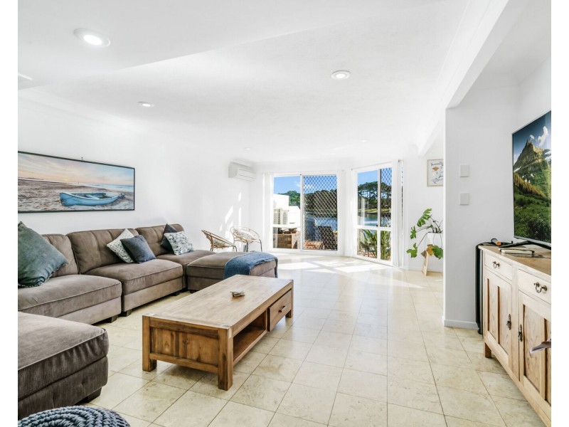 61/2-10 Coolgardie Street, Elanora QLD 4221