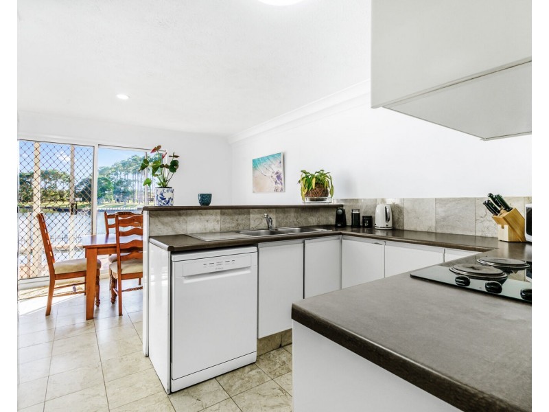 61/2-10 Coolgardie Street, Elanora QLD 4221