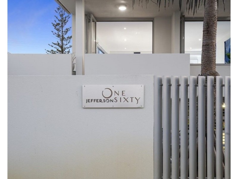 2/160 Jefferson Lane, Palm Beach QLD 4221