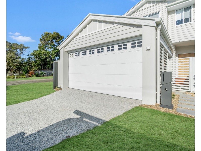 22B Walker Avenue, Palm Beach QLD 4221