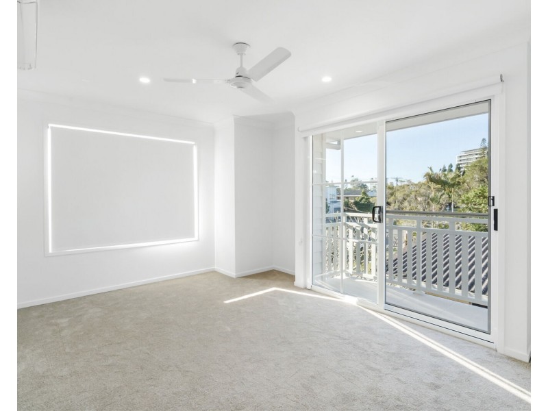 22B Walker Avenue, Palm Beach QLD 4221