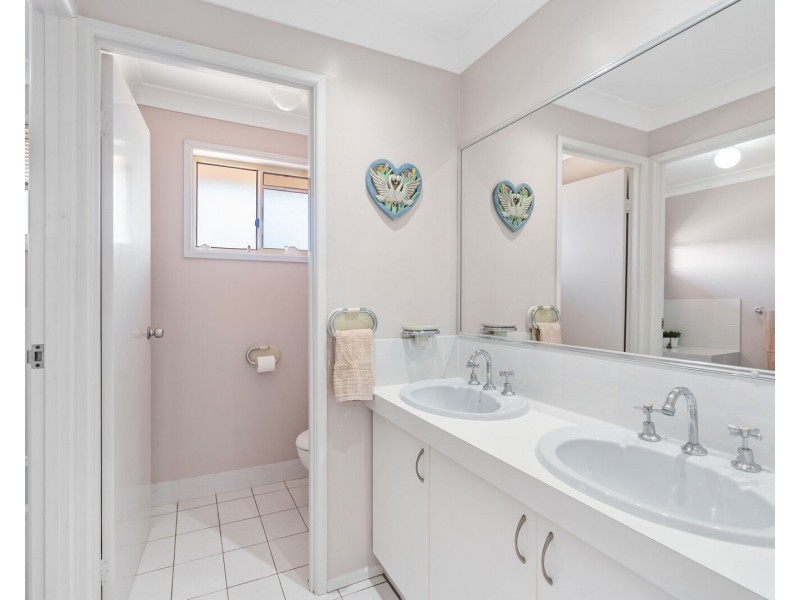28 Warringa Drive, Bilambil Heights NSW 2486
