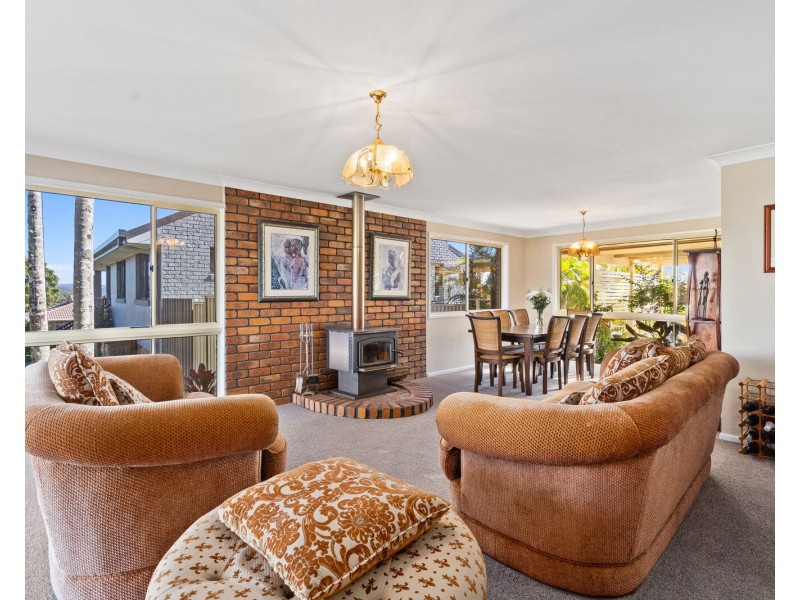 28 Warringa Drive, Bilambil Heights NSW 2486