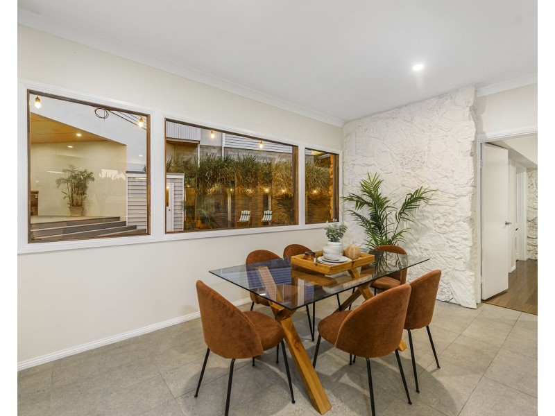 20 Domain Road, Currumbin QLD 4223