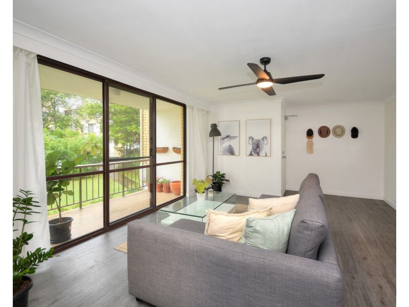 13/6 Brooke Avenue, Palm Beach QLD 4221