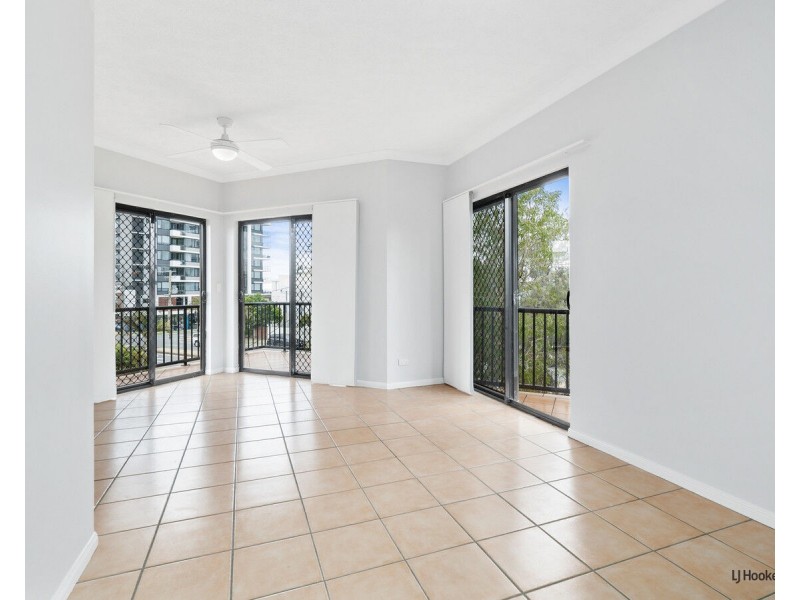 7/1396 Gold Coast  Highway, Palm Beach QLD 4221