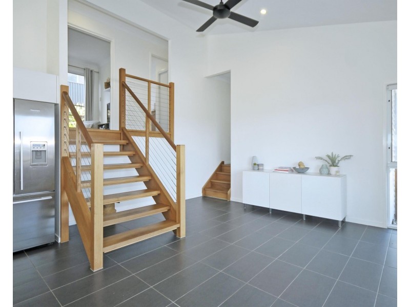 9 Barlee Court, Elanora QLD 4221