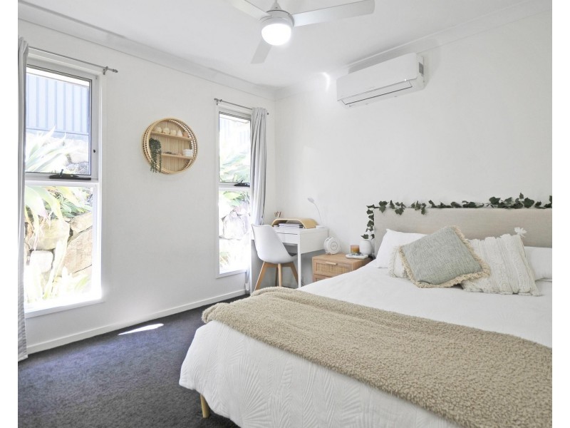 9 Barlee Court, Elanora QLD 4221