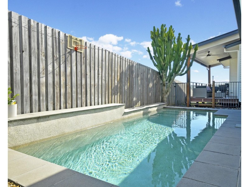 9 Barlee Court, Elanora QLD 4221