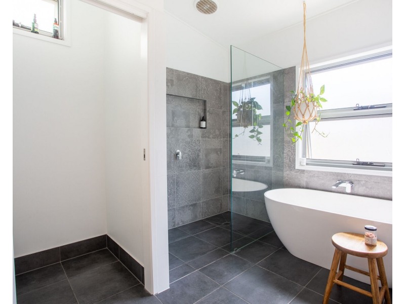 13 Carlyle Drive, Currumbin QLD 4223