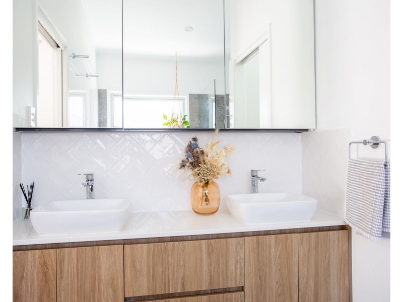 13 Carlyle Drive, Currumbin QLD 4223