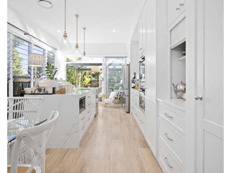 2/31 Twenty Fourth Avenue, Palm Beach QLD 4221