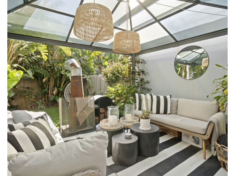 2/31 Twenty Fourth Avenue, Palm Beach QLD 4221