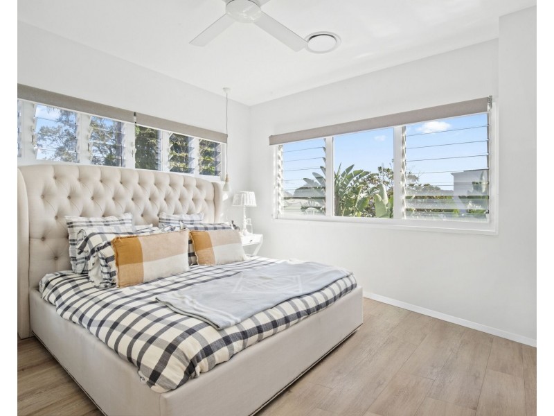 2/31 Twenty Fourth Avenue, Palm Beach QLD 4221