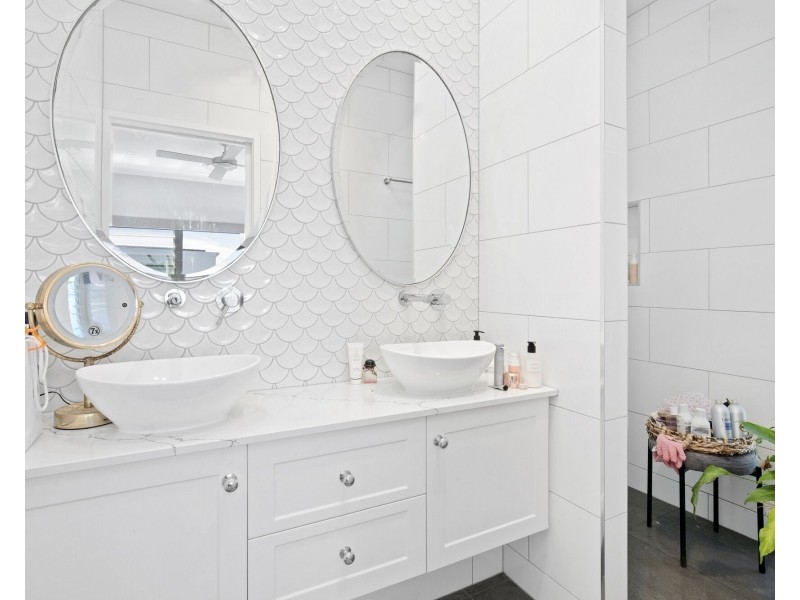 2/31 Twenty Fourth Avenue, Palm Beach QLD 4221